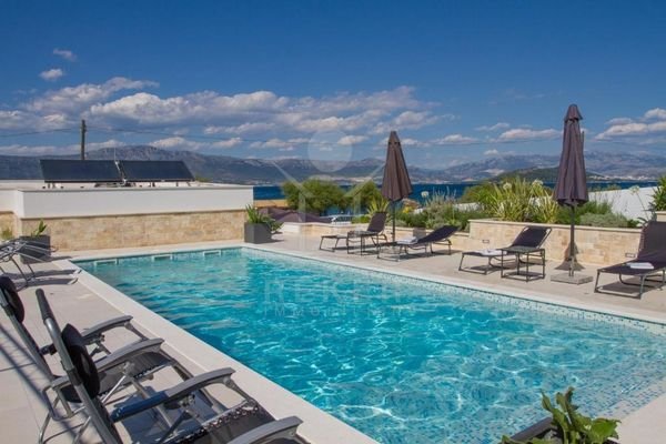 Exquisite Villa in bester Lage von Trogir