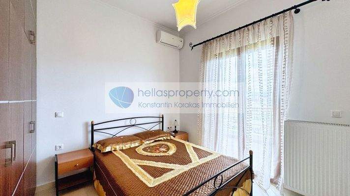 825133f24d67408e85360bf2f4cb1ebe-original