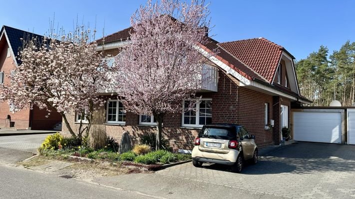 Straßenansicht