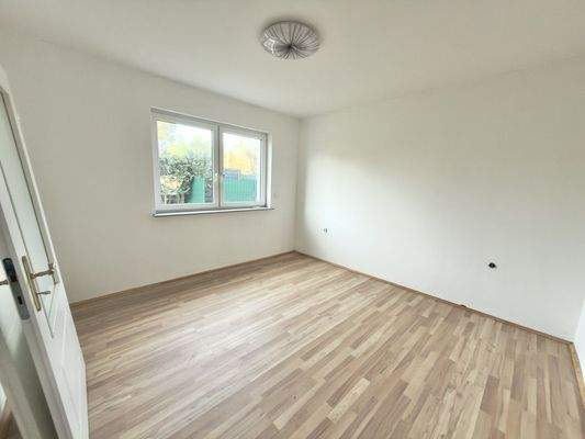 Schlafzimmer 2 im EG