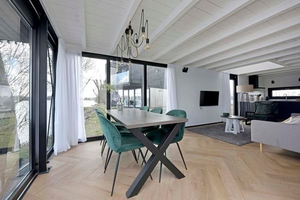 ferienhaus-kaufen-am-Wasser-brielle-022