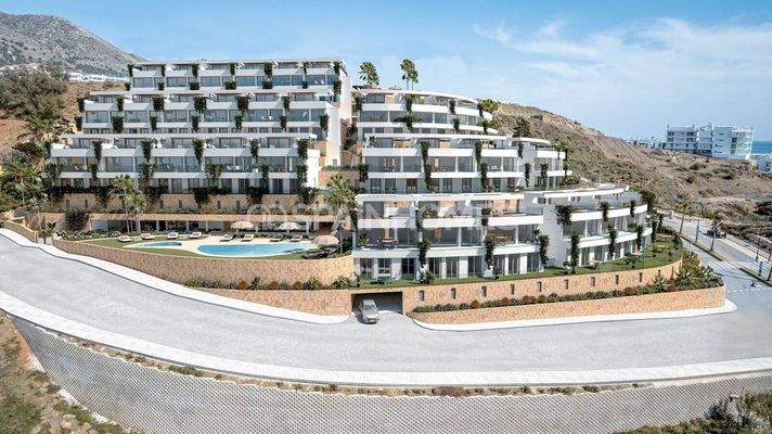 BREEAM Certified Townhouses with Private Pools in Fuengirola