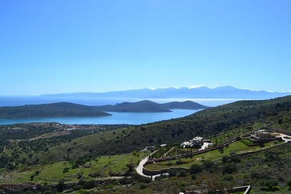 Kreta, Plaka Elounda: Großes Baugrundstück mit Mee