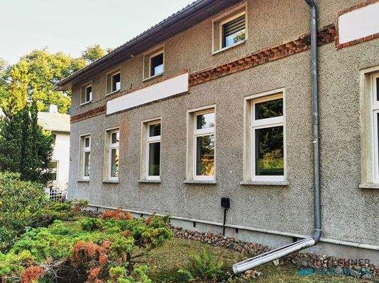 Wohnhausteil von der Straße