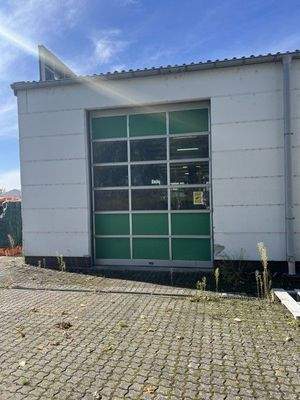 4 Außenansicht Rolltor