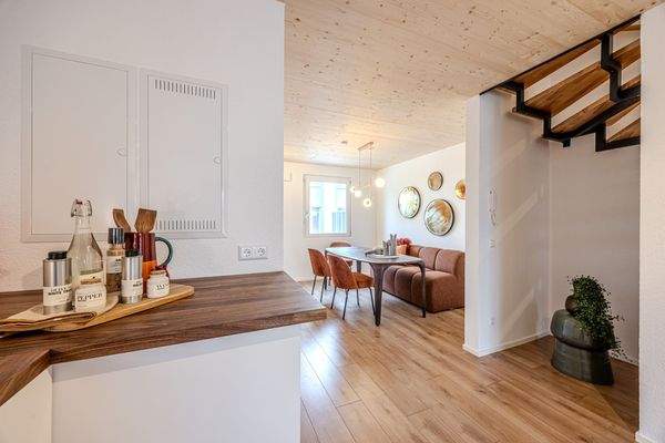 Küche mit Blick auf den Ess.jpg