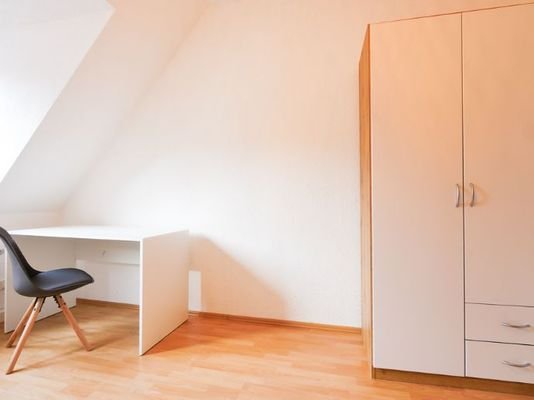 054 Zimmer Schrank (1 von 1)