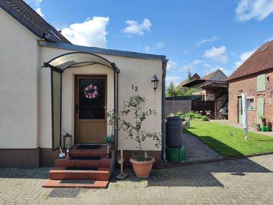 Außen 04 Ringfurth.jpg