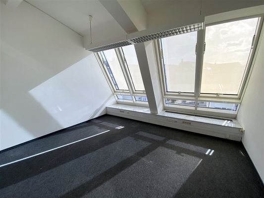 Büro (Verschattung unten)