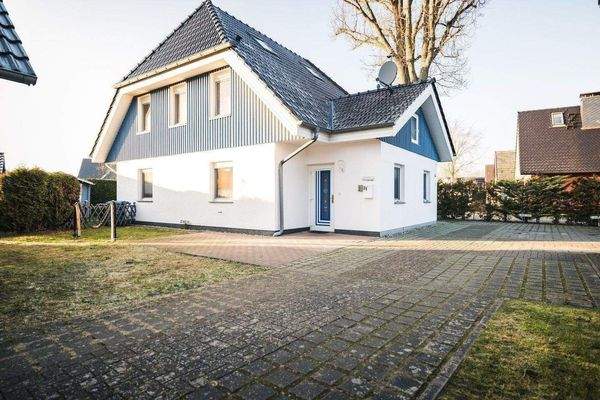 Hausansicht Eingang Haus 2