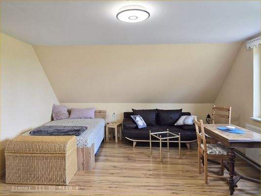 Zimmer III_DG_Bild 4