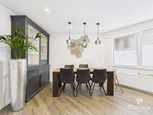 Küche- und Essbereich