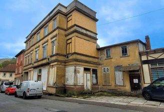 Hausansicht_Schmalkalder Straße 1.jpg