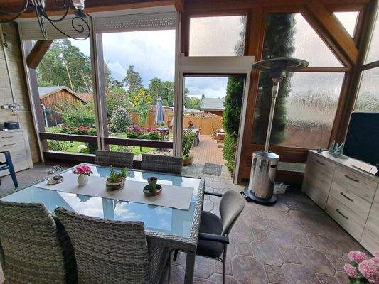 überdachte Terrasse