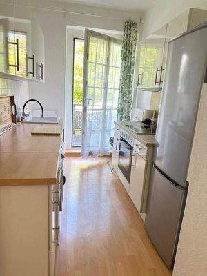 EBK mit Balkonzugang