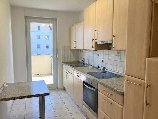 schöne Einbauküche 