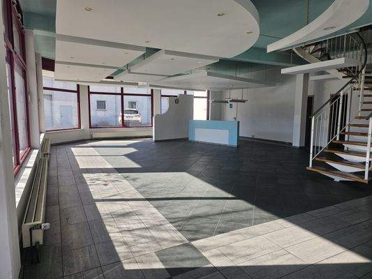 Präsentationsraum Links.jpeg