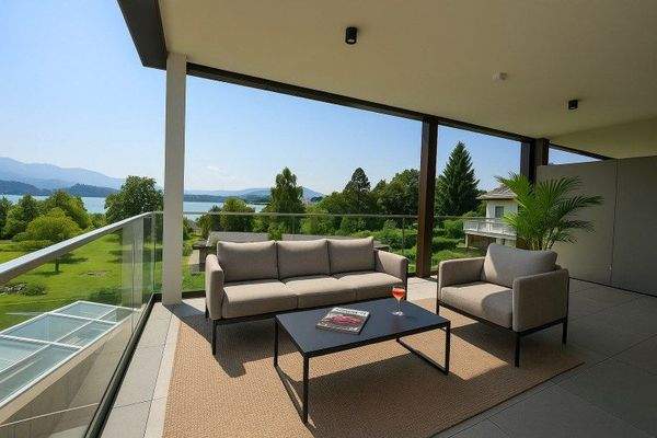 Seeterrasse möbliert