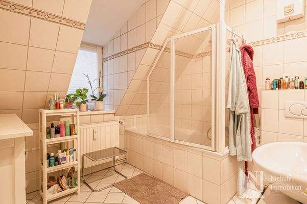 Wannenbad Whg. Dachgeschoss