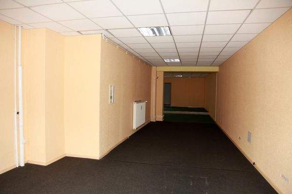 Ladengeschäft rechts