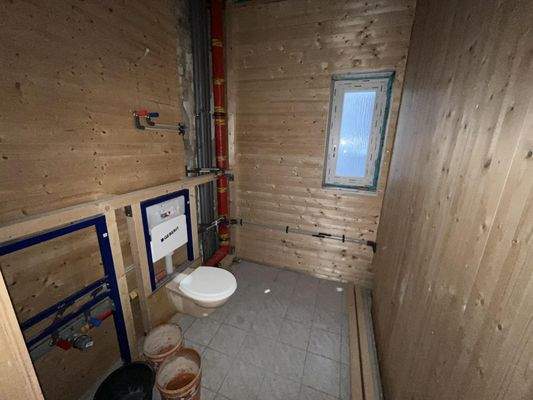 MFH - EG rechts - Bad