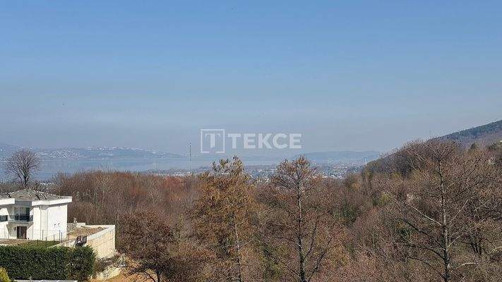 Lake Sapanca View Villas in a Complex in Sakarya
