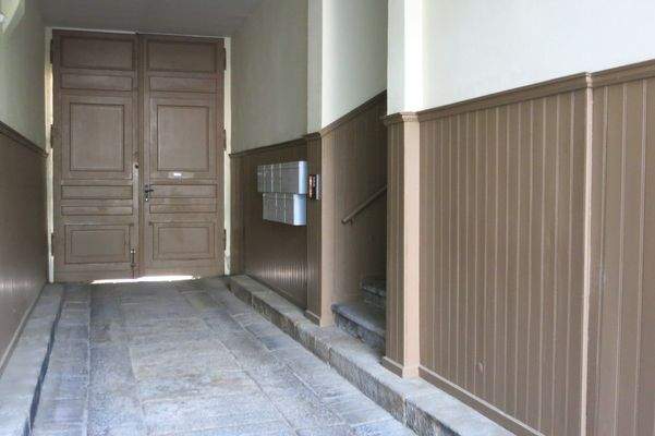 geschlossene Hof-Zufahrt