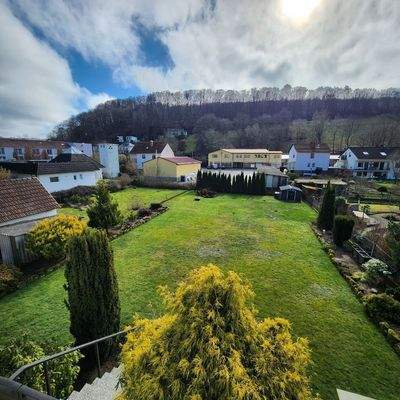 Ausblick Garten vom Balkon