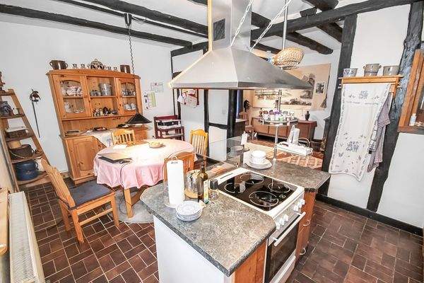 353 R EG Küche Essen.jpg