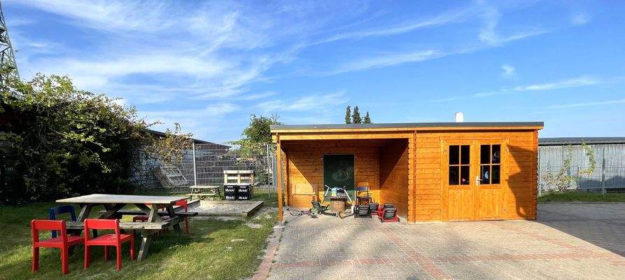 Spielhütte Sprachkindergarten