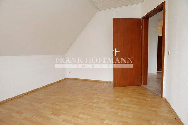 1. Schlafzimmer DG (2)