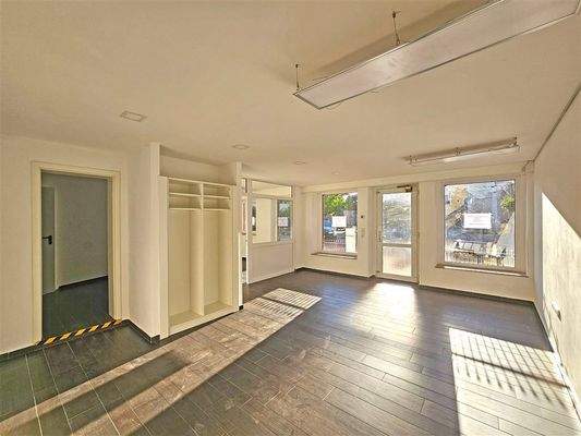 Verkaufsfläche,Raum 1