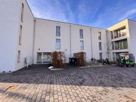 Innenhof, Eingang.JPG