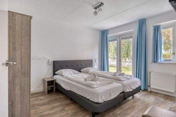 Freistehendes-ferienhaus-Cape-Helius-Hellevoetslui