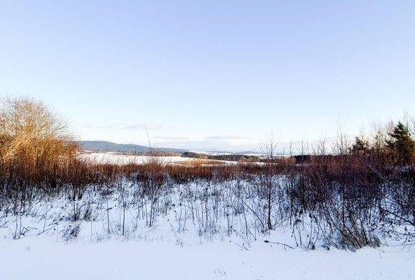 Grundstück mit Ausblick