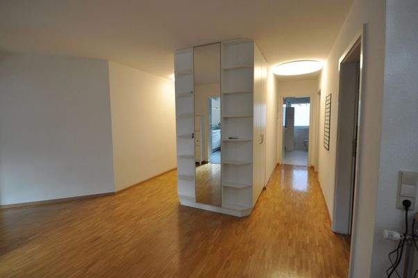 Flur mit Einbauschrank