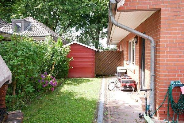 seitlicher Garten Haus 1