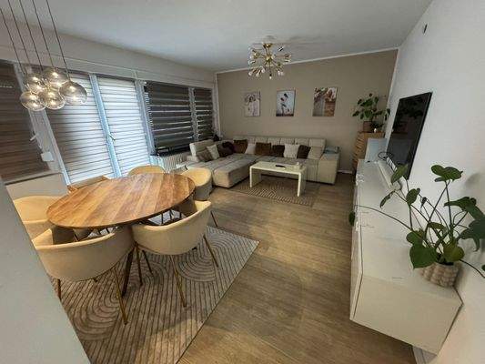 Wohn-Esszimmer 1.jpg