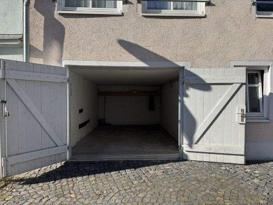 Garage (im Gebäude)