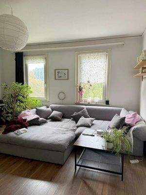 das helle Wohnzimmer EG