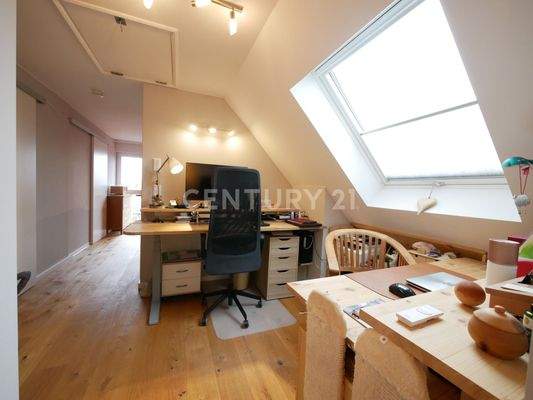 Arbeitsbereich/ Wohndiele im Dachgeschoss