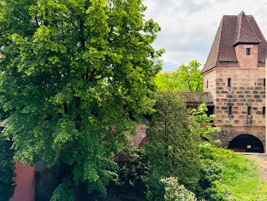 ... direkt an der historischen Stadtmauer ... 