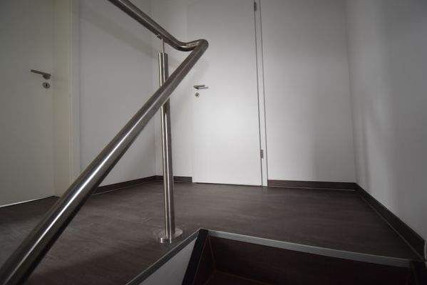 14 Zugang Dachgeschoss.JPG