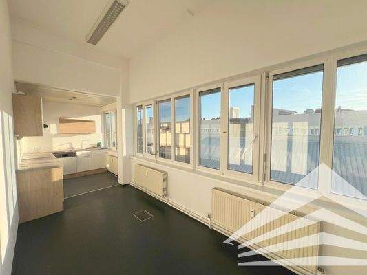 Teeküche mit Sozialbereich