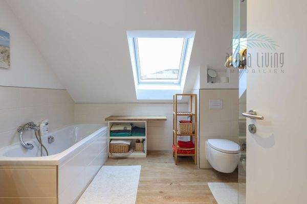 Bad (Einliegerwohnung OG)