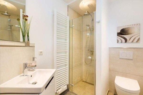 Badezimmer im Erdgeschoss