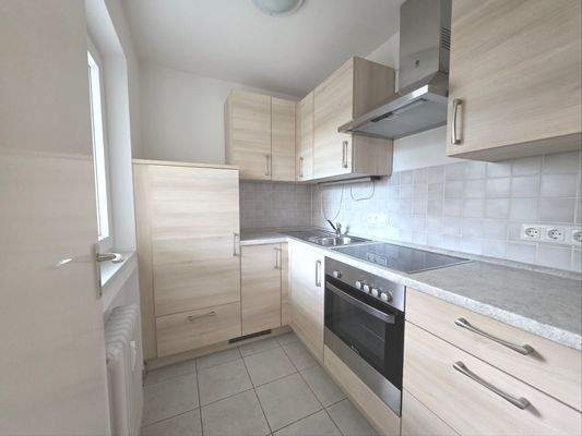 Separate Küche mit Einbauküche