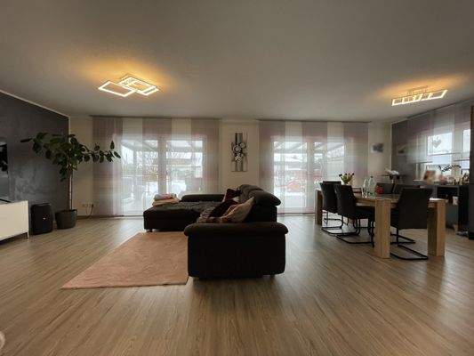 Wohn-  und Essbereich EG