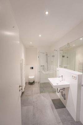 2.Bad auf unteren Ebene