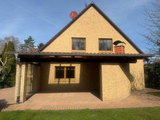 Hinteransicht mit ...